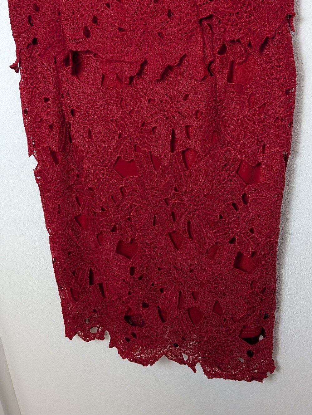 NWT Sociology Women’s Red Floral Cutout Lace Popover Sheath Mini Dress Size XL - Picture 4 of 13